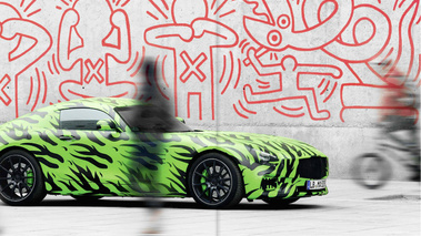 Mercedes AMG GT - Teaser, camouflée