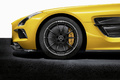Mercedes-Benz SLS AMG Black Series - jaune - détail, jante