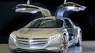 Mercedes F125 Gullwing Concept - 3/4 avant gauche, portes ouvertes