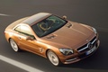 Mercedes SL R231 - Or - 3/4 avant droit, toit fermé, dynamique