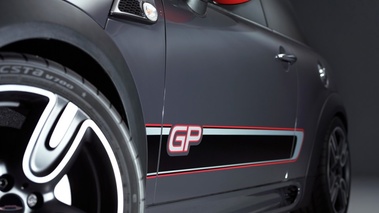 Mini John Cooper Works GP - grise - détail, stickers latéraux