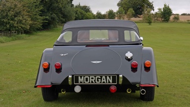 Morgan 4/4 Sport noir face arrière