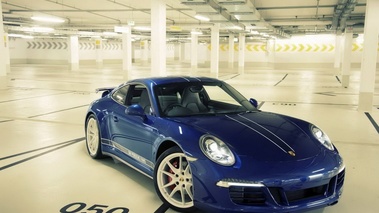 Porsche 911 Carrera 4S Facebook - bleue - 3/4 avant droit