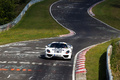 Porsche 918 Spyder blanc face avant vue de haut