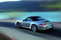 Porsche 991 Cabrio - grise - 3/4 arrière gauche, fermée, dynamique