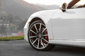 Porsche 991 Carrera 4S Cabriolet blanc jante 2