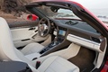 Porsche 991 Carrera S Cabriolet rouge intérieur