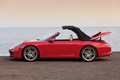 Porsche 991 Carrera S Cabriolet rouge profil 2