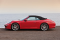 Porsche 991 Carrera S Cabriolet rouge profil 3