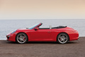 Porsche 991 Carrera S Cabriolet rouge profil