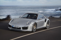 Porsche 991 Turbo S gris 3/4 avant gauche travelling 2