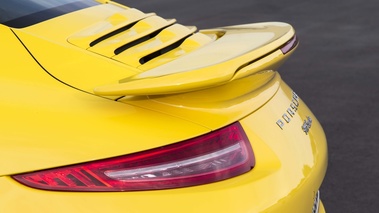 Porsche 991 Turbo S jaune aileron 2