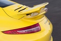 Porsche 991 Turbo S jaune aileron 3