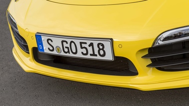 Porsche 991 Turbo S jaune lame avant