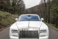 Rolls Royce Phantom Coupe MkII blanc face avant travelling debout