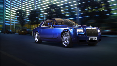 Rolls-Royce Phantom Series II Coupé -  3/4 avant droit