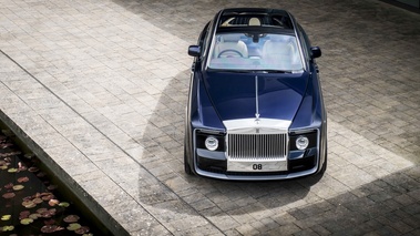 Rolls Royce Sweptail face avant