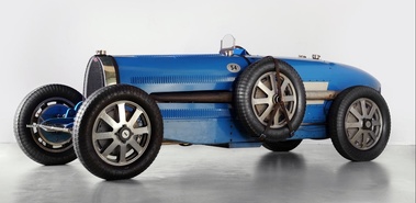Bugatti Type 54 Grand Prix, bleu, 3-4 avg