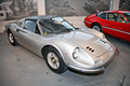 Exposition Ferrari - Panthéon Automobile de Bâle - 246 GTS Dino gris 3/4 avant droit