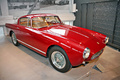 Exposition Ferrari - Panthéon Automobile de Bâle - ancienne rouge 3/4 avant droit