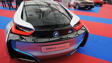 Festival Automobile International de Paris - BMW i8 face arrière