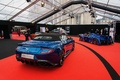 Festival Automobile International de Paris 2018 - Aston Martin Vanquish S Volante bleu 3/4 arrière droit
