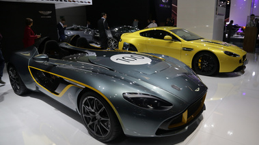 Aston Martin CC100 & V12 Vantage S jaune