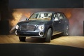 Salon de Genève 2012 - Bentley EXP 9 F bleu 3/4 avant gauche