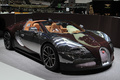 Salon de Genève 2012 - Bugatti Veyron Grand Sport carbone bronze 3/4 avant droit