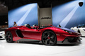 Salon de Genève 2012 - Lamborghini Aventador J rouge profil