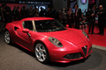 Salon de Genève 2013 - Alfa Romeo 4C rouge 3/4 avant droit