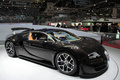 Salon de Genève 2013 - Bugatti Veyron Grand Sport Vitesse carbone 3/4 avant droit