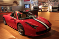 Salon de Genève 2013 - Ferrari 458 Spider rouge 3/4 avant droit