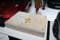 Salon de Genève 2013 - gâteau d'anniversaire 100 ans d'Aston Martin