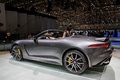 Salon de Genève 2016 - Jaguar F-Type SVR anthracite profil