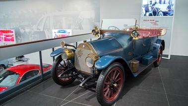 Museo Alfa Romeo - 24 HP bleu 3/4 avant gauche