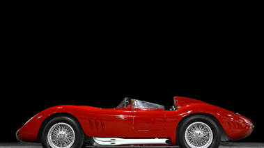 Rétromobile 2012 - Maserati rouge profil 2