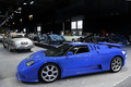 Vente Artcurial - Bugatti EB110 bleu 3/4 avant gauche
