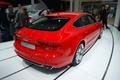 Salon de Francfort IAA 2011 - Audi S7 rouge 3/4 arrière droit