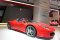 Salon de Francfort IAA 2011 - Ferrari 458 Spider rouge 3/4 avant droit penché
