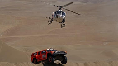 Dakar 2012 Hummer Gordon jump