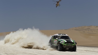Dakar 2012 Mini Peterhansel sable