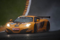 McLaren MP4-12C GT3 orange 3/4 avant gauche 2