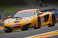 McLaren MP4-12C GT3 orange 3/4 avant gauche penché 3