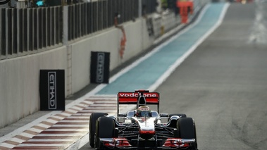 Abou Dabi 2011 McLaren vue de face
