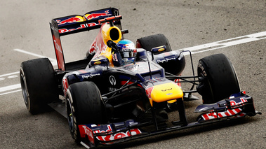 Bahrein 2012 Red Bull 3/4 avant