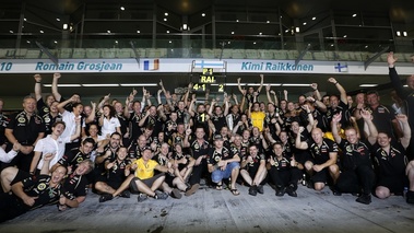 F1 GP Abou Dabi 2012 Lotus équipe