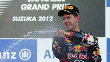 F1 GP Japon 2012 Red Bull Vettel podium