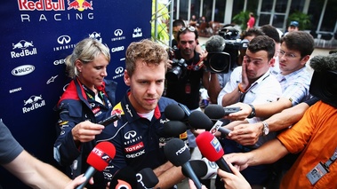 F1 GP Malaisie 2013 Red Bull Vettel interview