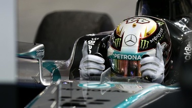 F1 GP Singapour 2014 Mercedes Hamilton dans F1